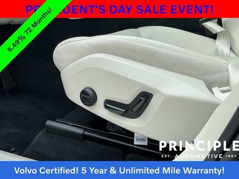 Certified 2023 Volvo XC60 B5 Plus image 28