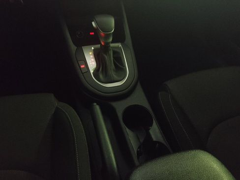 Used 2022 Kia Forte LXS image 26