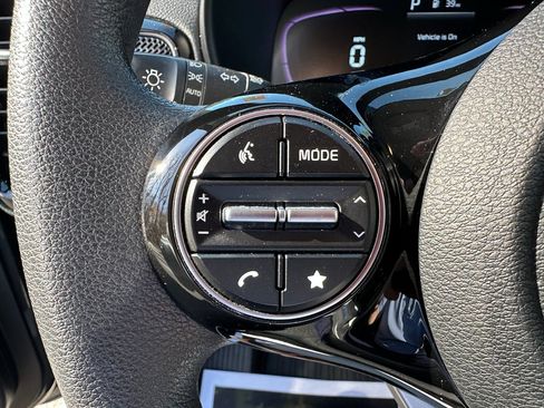 Used 2023 Kia Soul S image 16