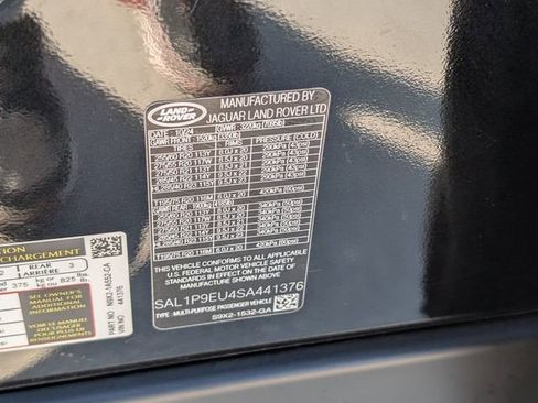 Used 2025 Land Rover Range Rover Sport SE image 17