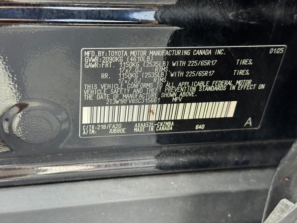 Used 2025 Toyota RAV4 XLE FWD image 31