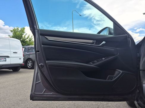 Used 2020 Honda Accord Sport image 14