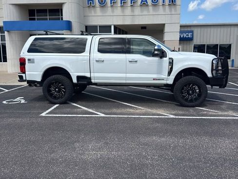 Used 2024 Ford F250 Platinum AWD/4WD image 1