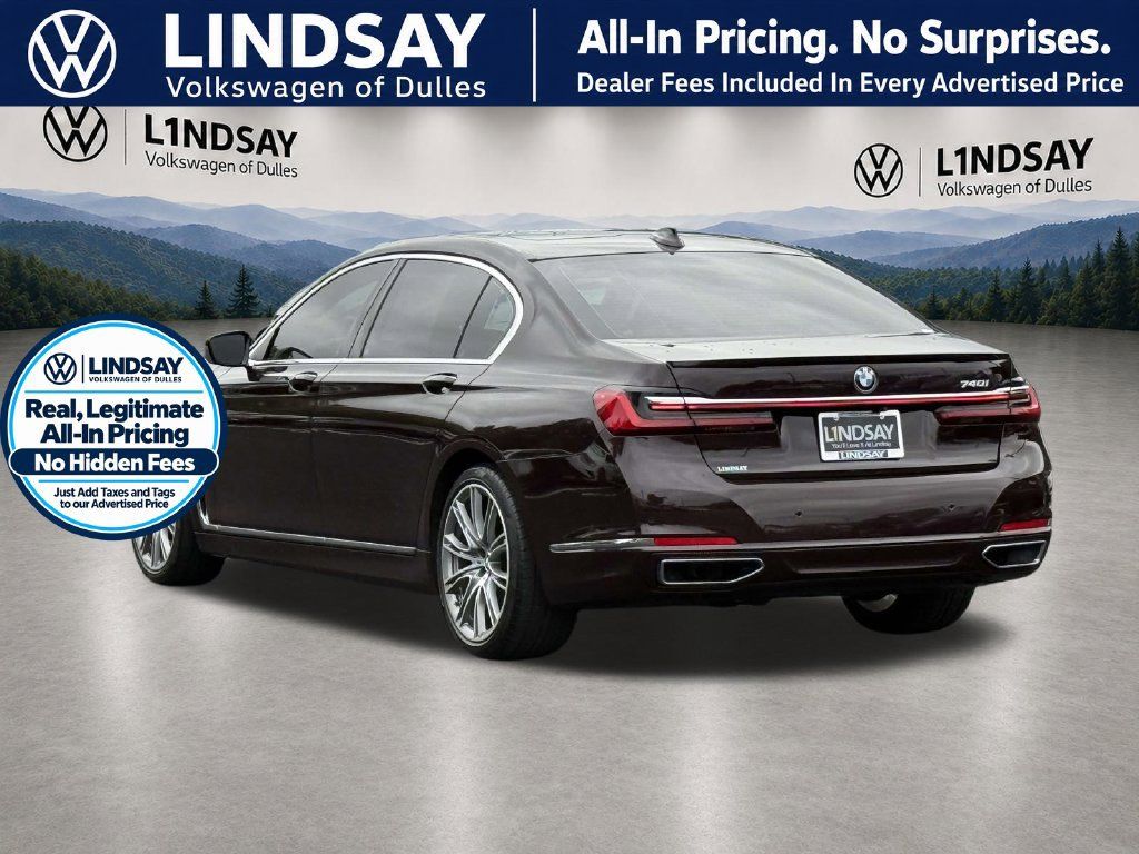Used 2020 BMW 740i w/ Premium Package RWD image 5