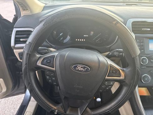 Used 2014 Ford Fusion SE FWD image 9