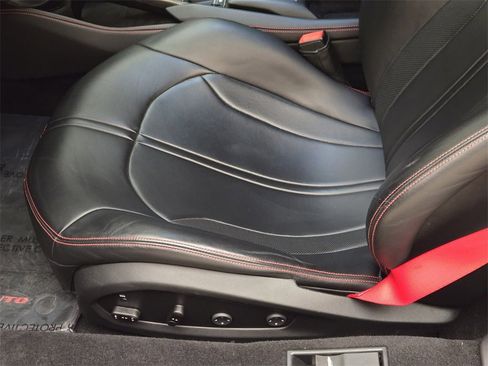 Used 2020 Ferrari F8 Tributo image 32