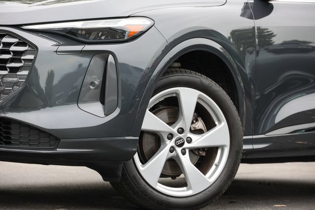 Used 2025 Audi Q5 Premium Plus w/ Premium Plus AWD/4WD image 13