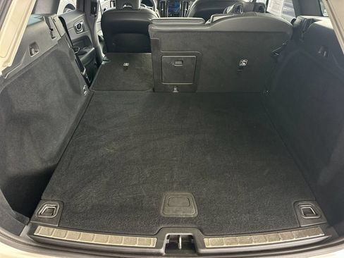 Certified 2025 Volvo XC60 B5 Plus AWD/4WD image 14