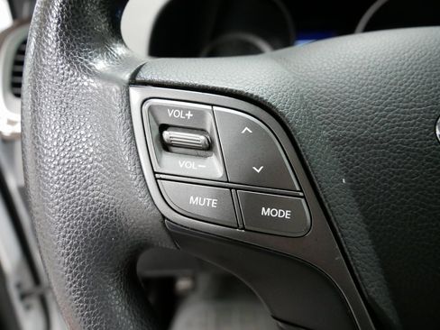 Used 2017 Hyundai Santa Fe Sport image 24