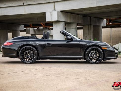 Used 2010 Porsche 911 Carrera RWD image 10
