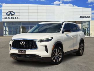 Used 2023 INFINITI QX60 Pure video 1