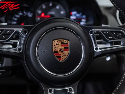 Used 2019 Porsche 718 Boxster S RWD image 37