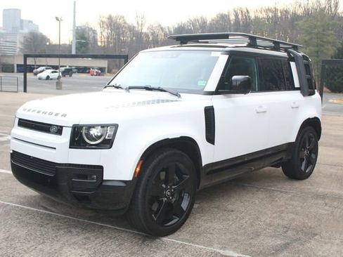 Used 2025 Land Rover Defender 110 X-Dynamic SE image 1