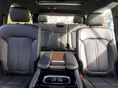 Used 2023 Jeep Grand Wagoneer L image 7