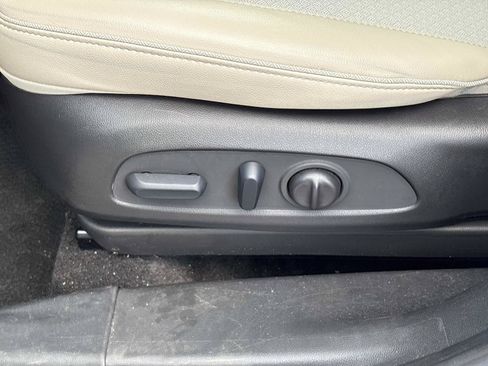 Used 2023 Buick Encore GX Preferred w/ Cold Weather Comfort Package FWD image 15