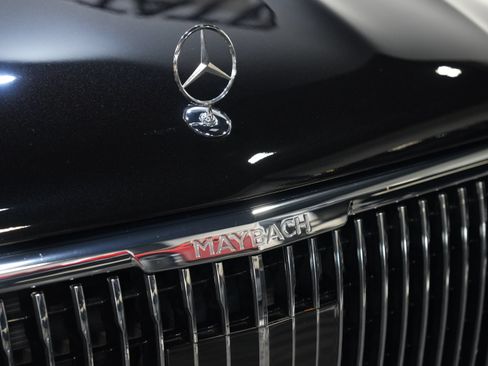 Used 2025 Mercedes-Benz Maybach GLS 600 4MATIC image 13