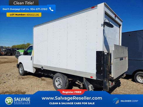 Used 2015 Chevrolet Express 3500 RWD image 3