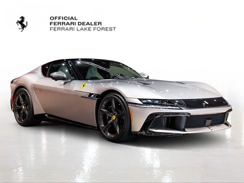 Used 2025 Ferrari 12Cilindri image 8