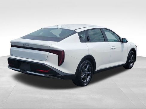 Used 2025 Kia K4 FWD image 4
