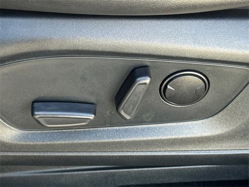 Certified 2023 Ford Explorer XLT w/ Equipment Group 202A image 23