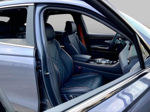 Used 2026 Genesis GV70 3.5T Sport Prestige AWD/4WD image 9