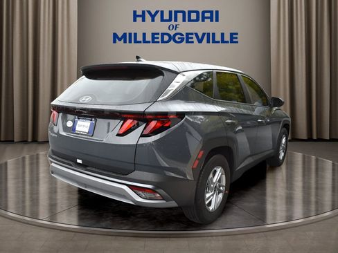 New 2026 Hyundai Tucson SE image 5