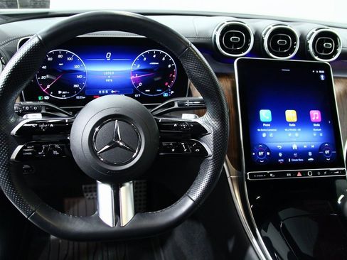 Certified 2025 Mercedes-Benz GLC 300 4MATIC image 6