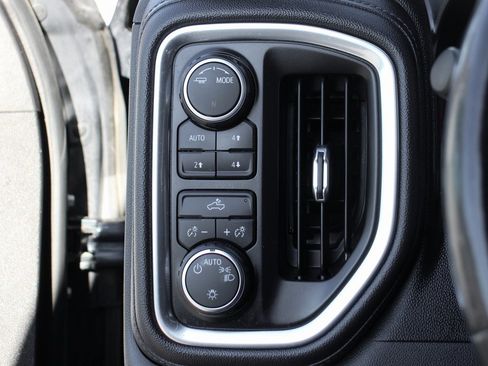 Used 2020 Chevrolet Silverado 1500 LT w/ All-Star Edition image 18