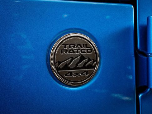 Used 2022 Jeep Wrangler Sport S image 19