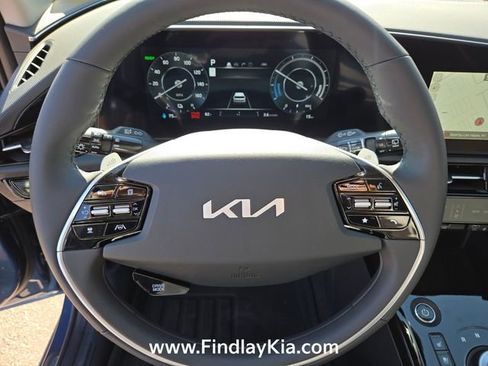 New 2026 Kia Niro Wave FWD image 16