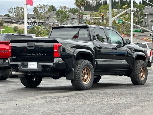 New 2025 Toyota Tacoma SR5 image 5