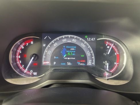 Used 2023 Toyota RAV4 XLE Premium image 18