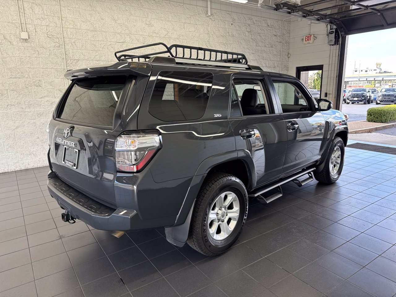 Used 2024 Toyota 4Runner SR5 Premium w/ Moonroof Package AWD/4WD image 8