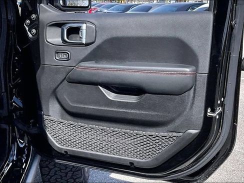 Used 2024 Jeep Wrangler Unlimited Rubicon 392 image 29