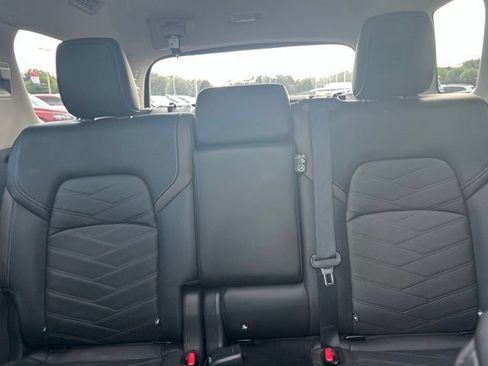 Used 2025 Nissan Pathfinder Platinum w/ Cargo Package AWD/4WD image 35