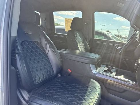 Used 2024 Chevrolet Silverado 2500 LT AWD/4WD image 24