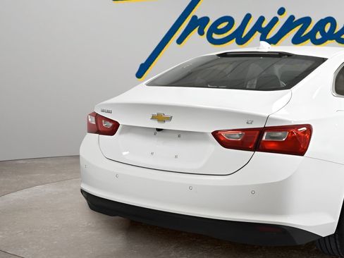 Used 2024 Chevrolet Malibu LT FWD image 3