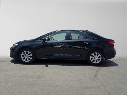 Used 2026 Toyota Corolla LE FWD image 6