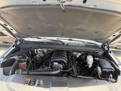 Used 2016 Cadillac Escalade Premium RWD image 28