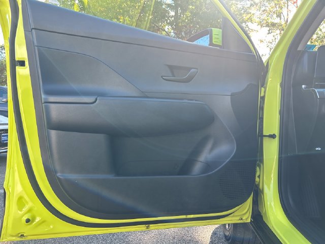 Certified 2025 Hyundai Kona SEL AWD/4WD image 13