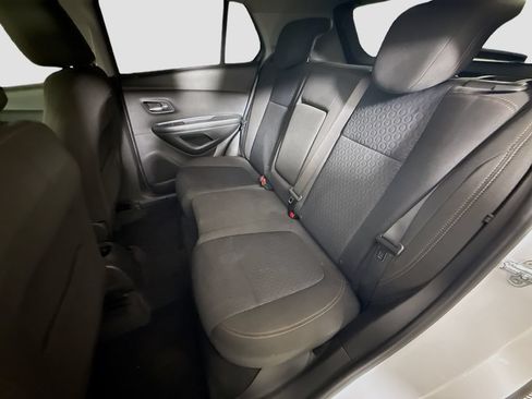 Used 2022 Chevrolet Trax LS w/ Tint and Cruise Package FWD image 22