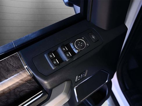 Used 2018 Ford F250 Lariat w/ Lariat Ultimate Package image 14