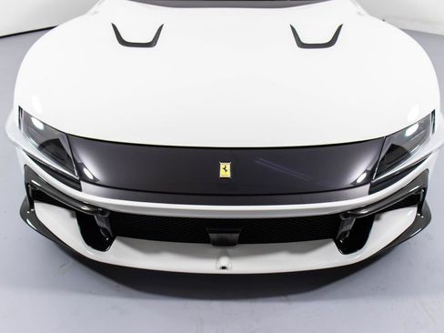 Certified 2025 Ferrari 12Cilindri RWD image 13