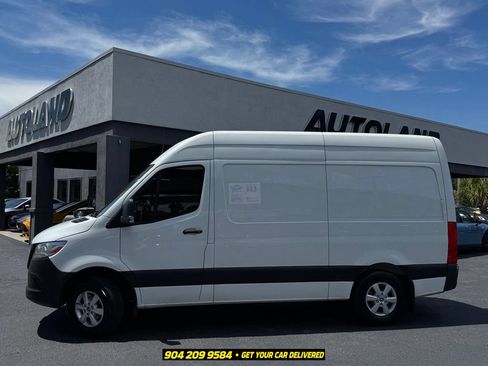 Used 2023 Mercedes-Benz Sprinter 2500 image 6