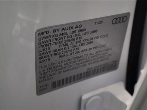 New 2025 Audi Q5 Premium image 18