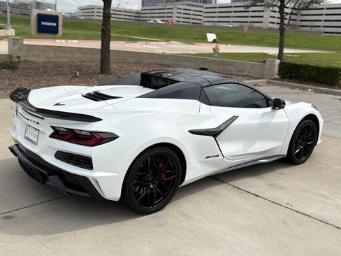 Used 2025 Chevrolet Corvette Z06 w/ Stealth Interior Trim Package image 10