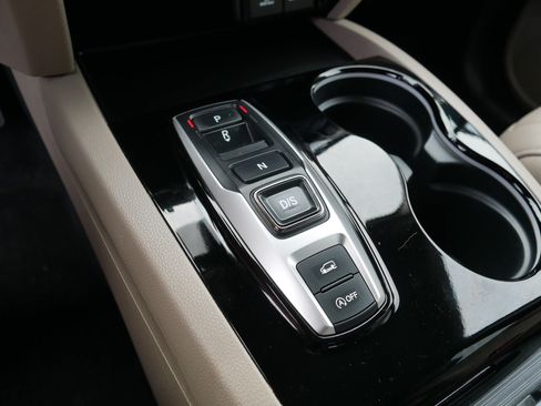 Used 2020 Honda Pilot Touring image 24