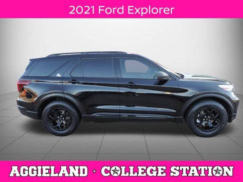 Used 2021 Ford Explorer Timberline image 2