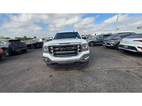 Used 2018 GMC Sierra 1500 SLT w/ SLT Premium Package image 3
