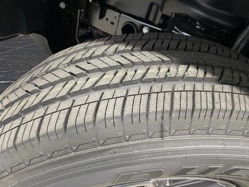 New 2026 Jeep Gladiator Sport image 39